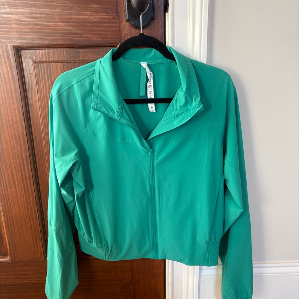 Lululemon Women's Green Jacket
